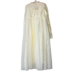 Nicolette’s Couture Tyra Flower Girl Victorian Lace Long Sleeve Dress Size 8/9